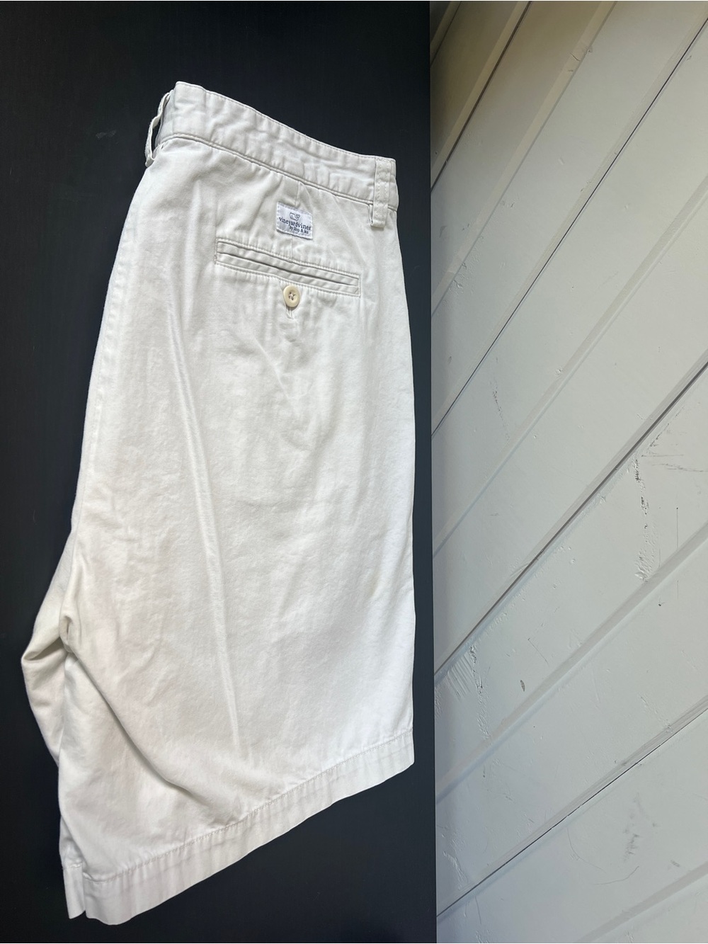 Vineyard Vines Men's White Flat Front Chino Shorts